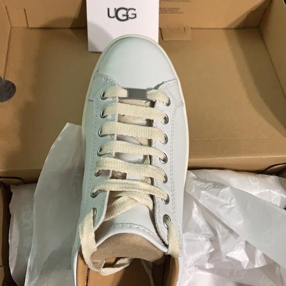 Copy -🆕UGG Ladies Milo Sneakers - Picture 7 of 14
